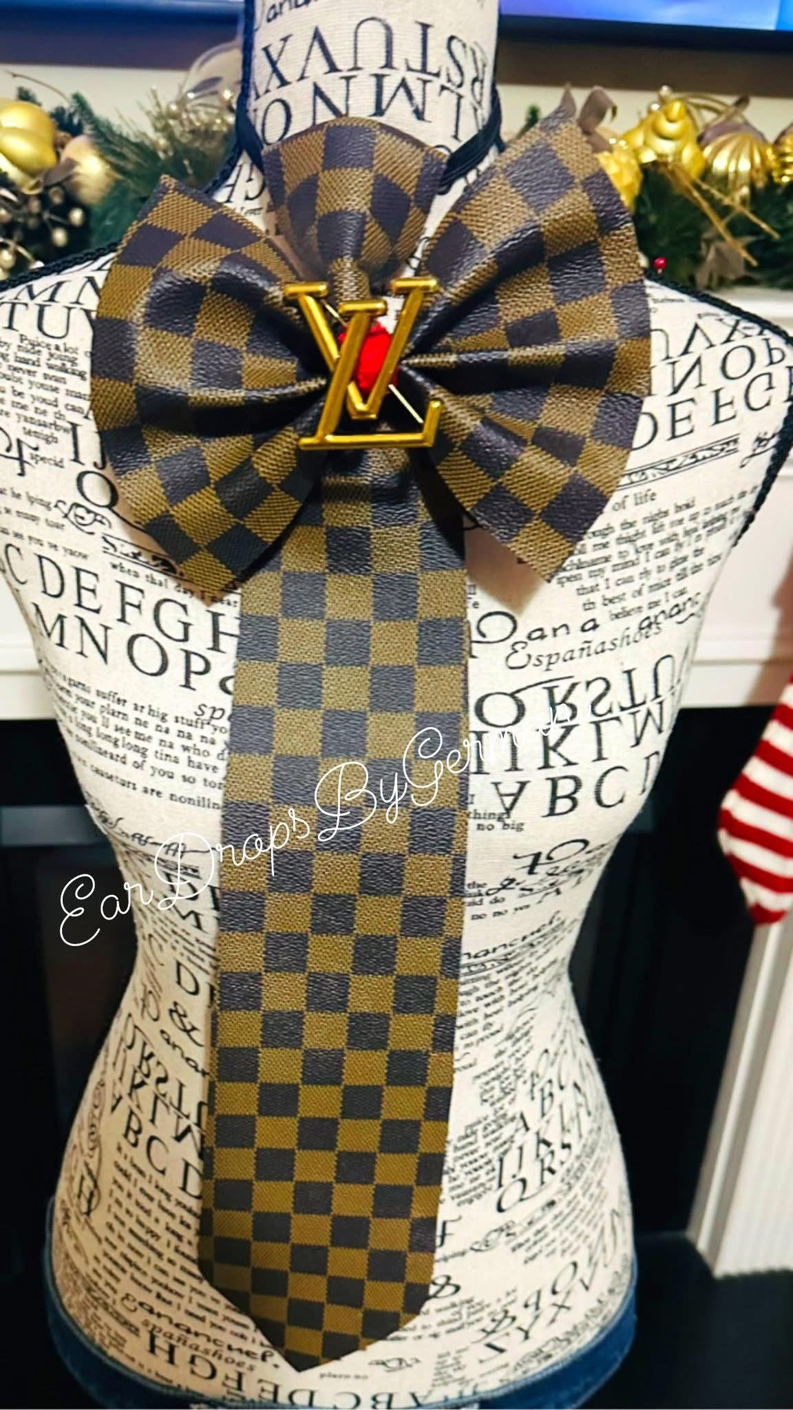 Brown’s Checkered Leather Bowtie Necktie