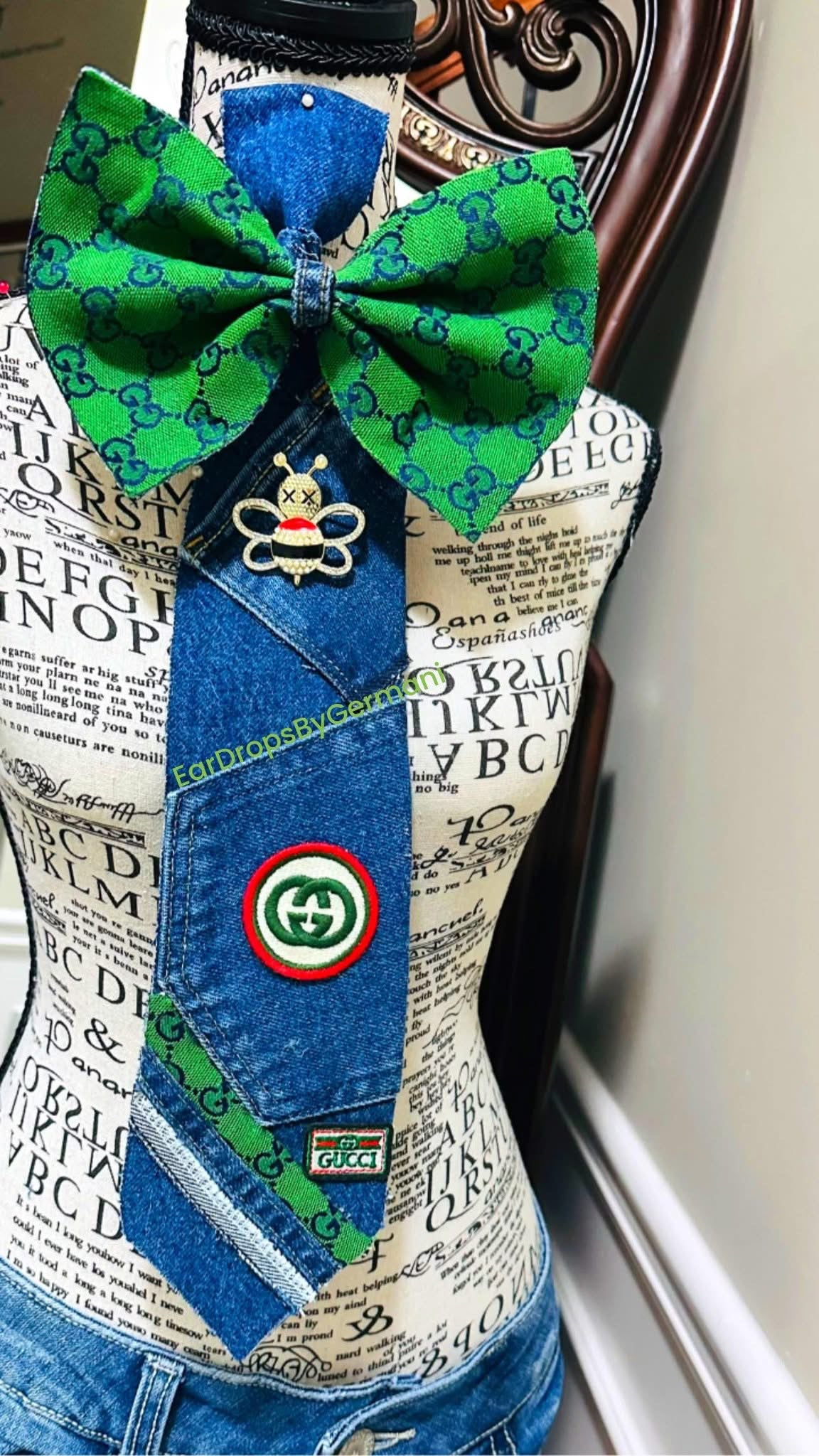 Green Giant Bowtie Necktie (brooch & embroidery patch)