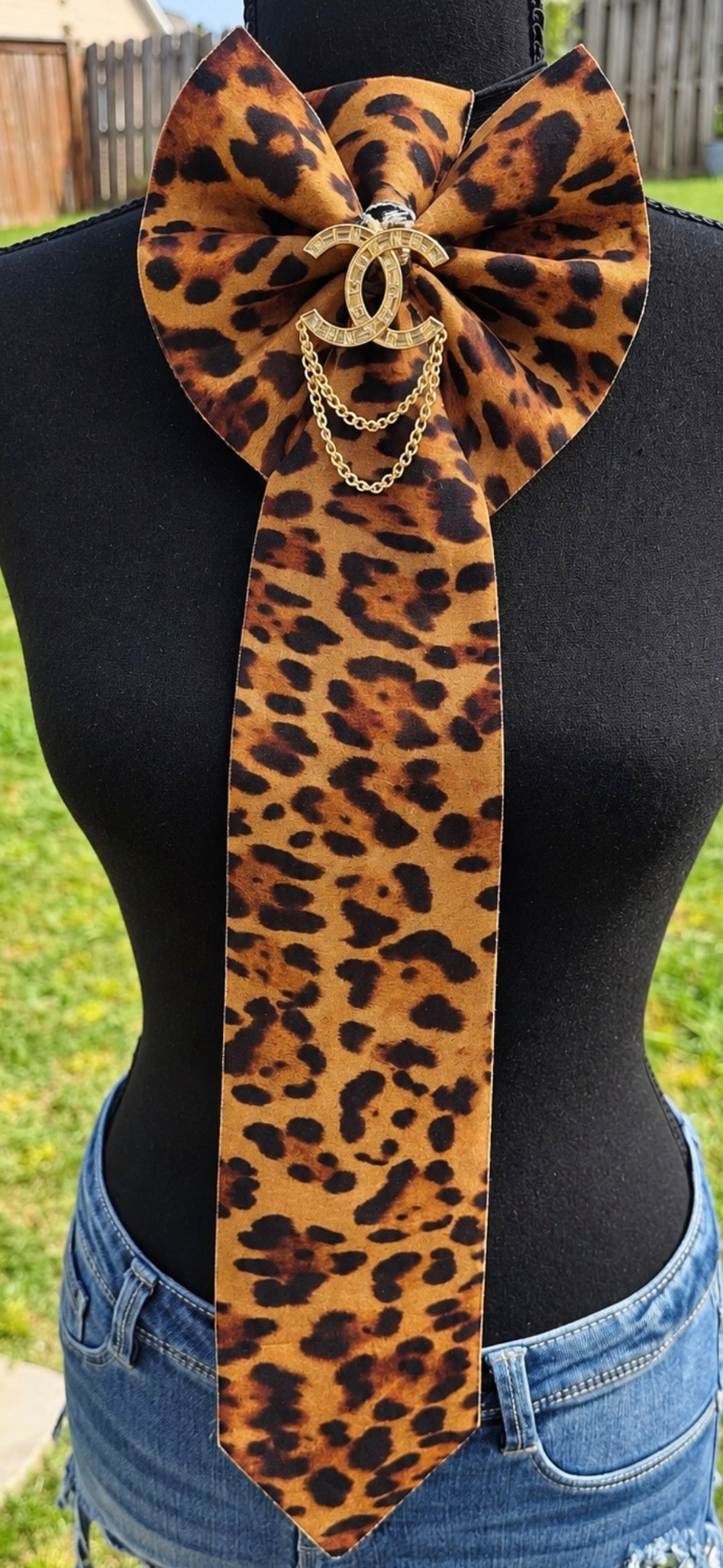 Untamed Leopard Bowtie Necktie with Center Brooch