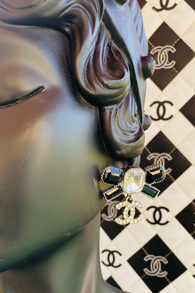 Bow Shaped Black CiCi Fashion Earrings
