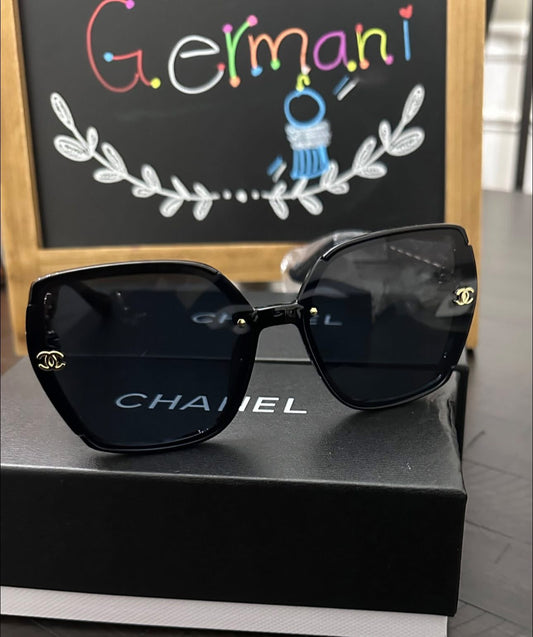 Ms. Diva Black Sunglasses
