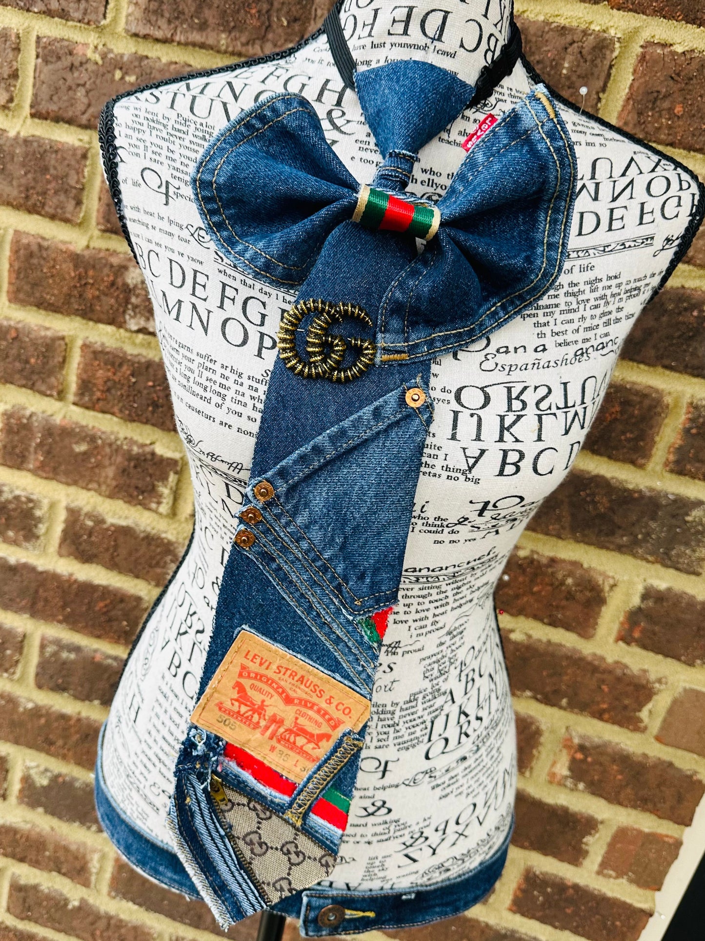 Corky Sturdy LeeVii Pocket GiGi Bowtie Necktie