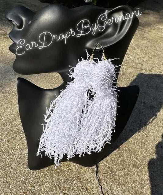White Scrubby Fringe Tassel Drops