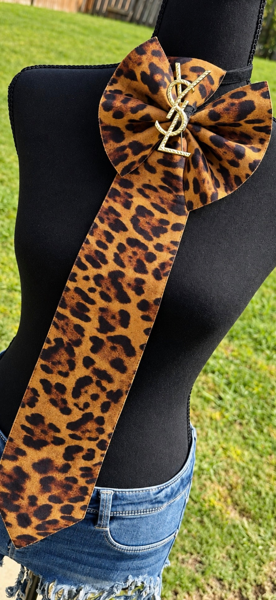 Untamed Leopard Bowtie Necktie with Center Brooch