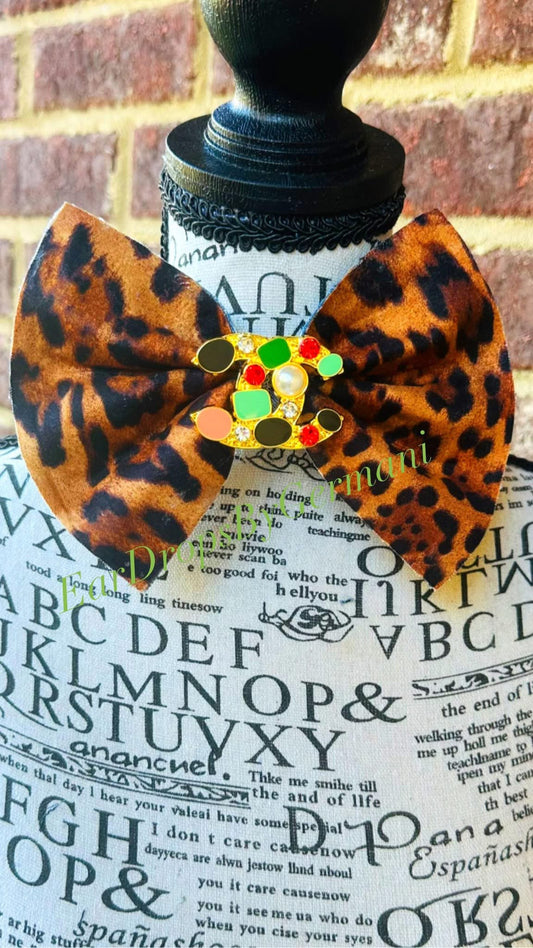 Leopard Print Fashion Bowtie with brooch
