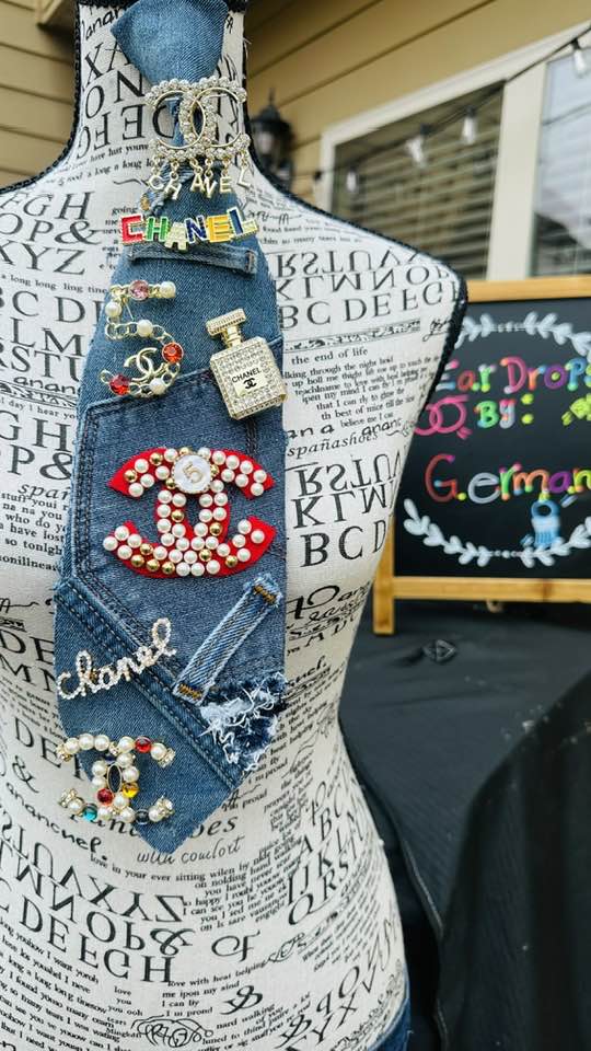 Elegant Denim Junk Necktie Necklace